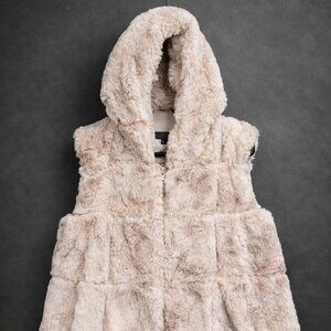 Coco + Carmen Cream Faux Fur Hooded Vest